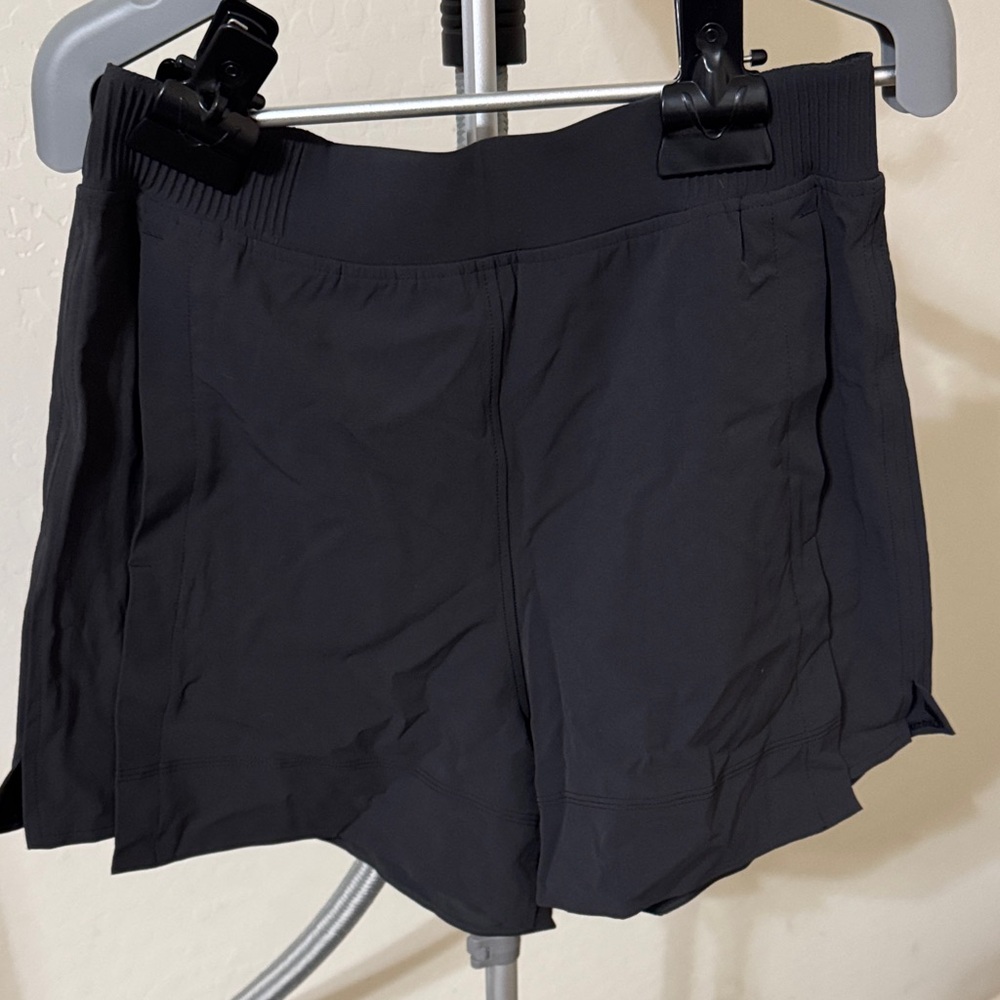 Lululemon Women's Black Athletic Shorts